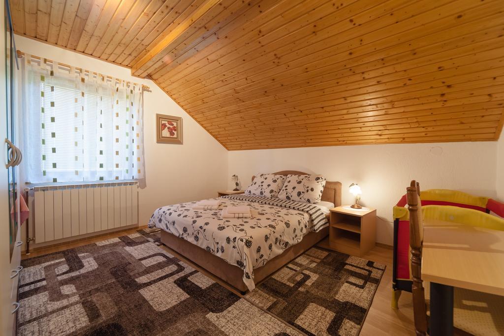 Apartment Luketic Slunj Exteriér fotografie